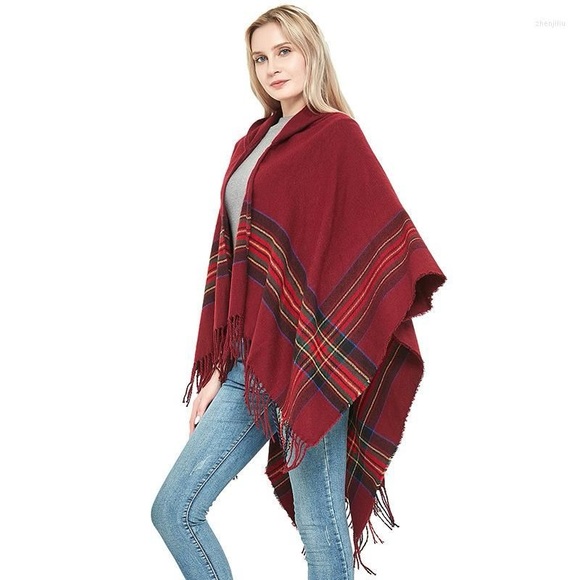 NWT The Paper Store Mia & Tess Justdo Ruana Red Holiday Plaid Trim Hood - Picture 2 of 13